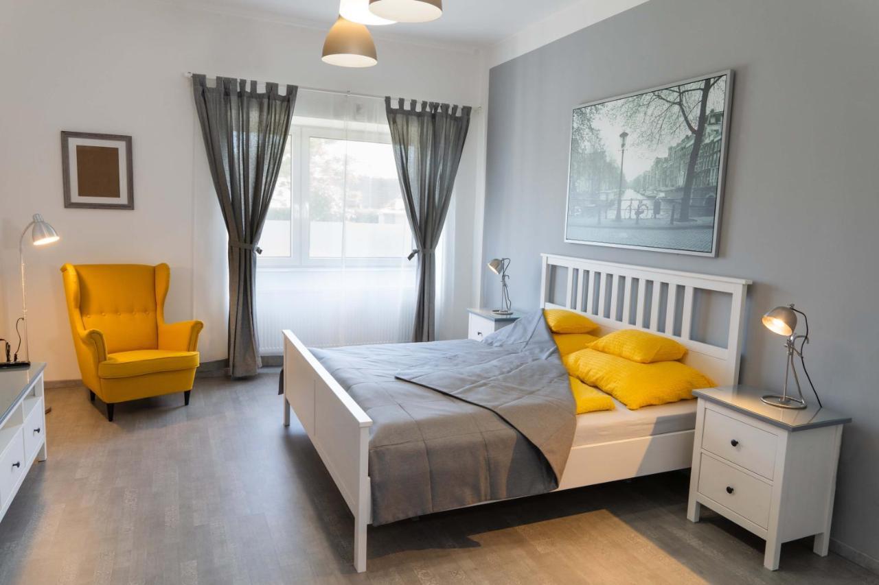 Kunfoglalas Apartmanhaz Kisujszallas Bagian luar foto