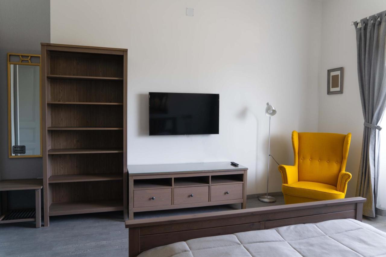 Kunfoglalas Apartmanhaz Kisujszallas Bagian luar foto