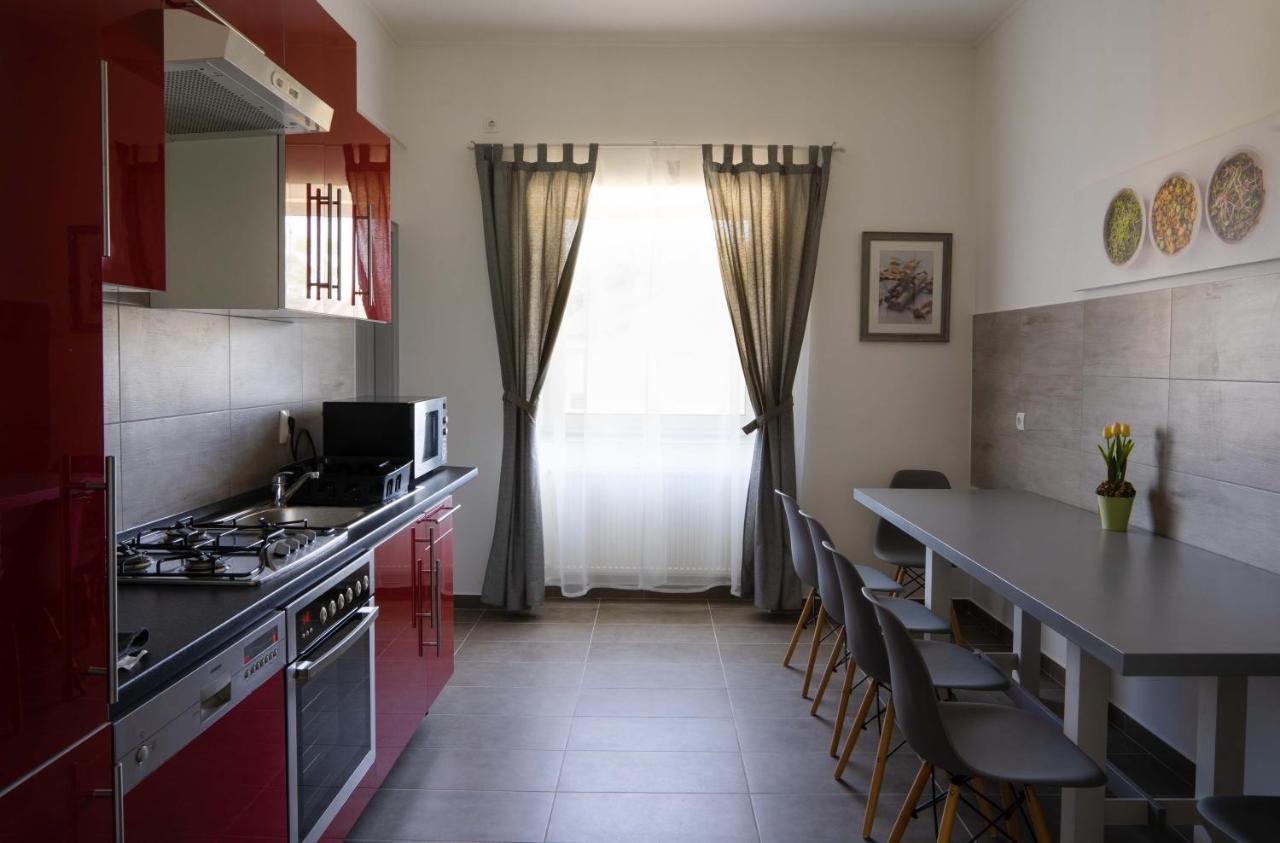 Kunfoglalas Apartmanhaz Kisujszallas Bagian luar foto